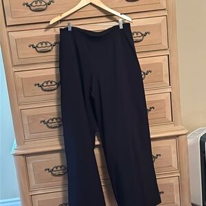Lululemon wide leg light pull up